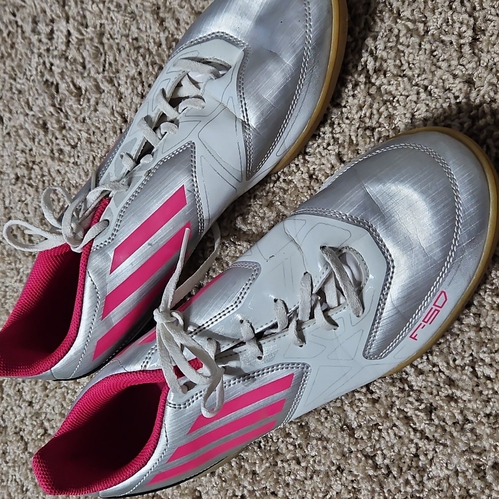 Adidas Women F50 Indoor Soccer Sneaker Silver Synthetic Sz 11 Gently Used